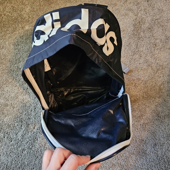 Vintage Adidas backpack - Picture 5 of 7